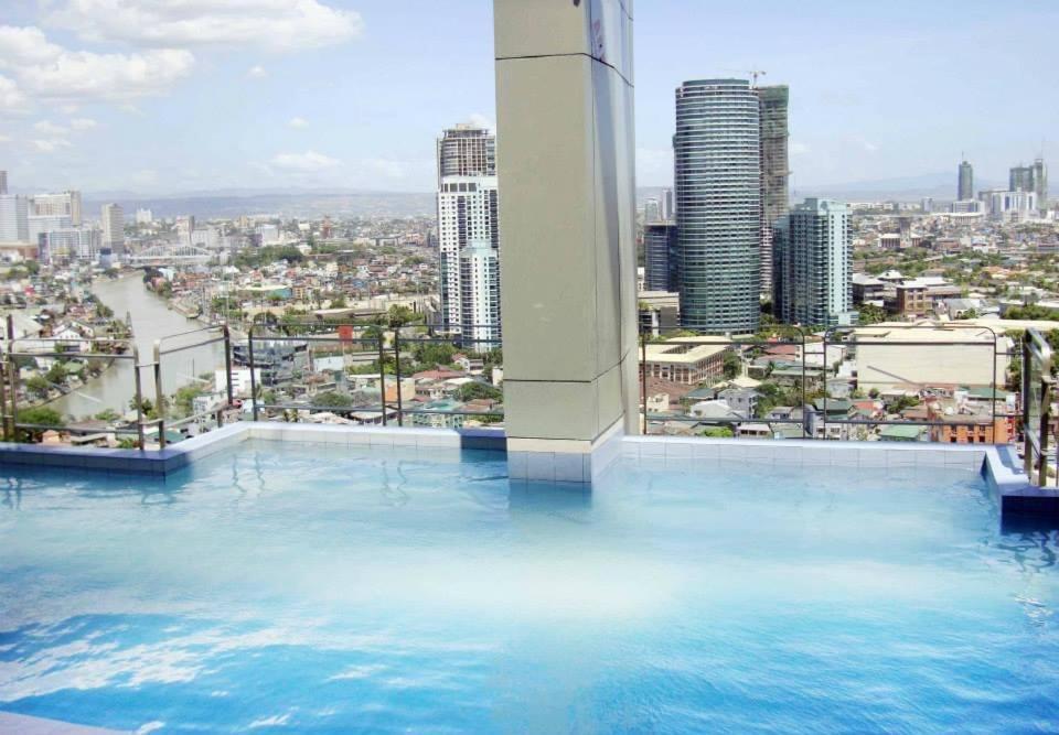 Studio Unit Condo At Antel Serenity Suites Makati Manila Exterior foto