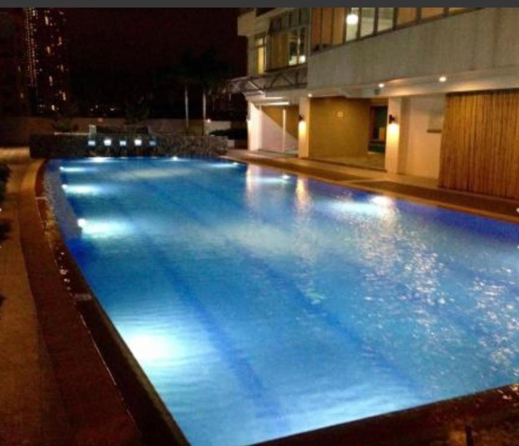 Studio Unit Condo At Antel Serenity Suites Makati Manila Exterior foto